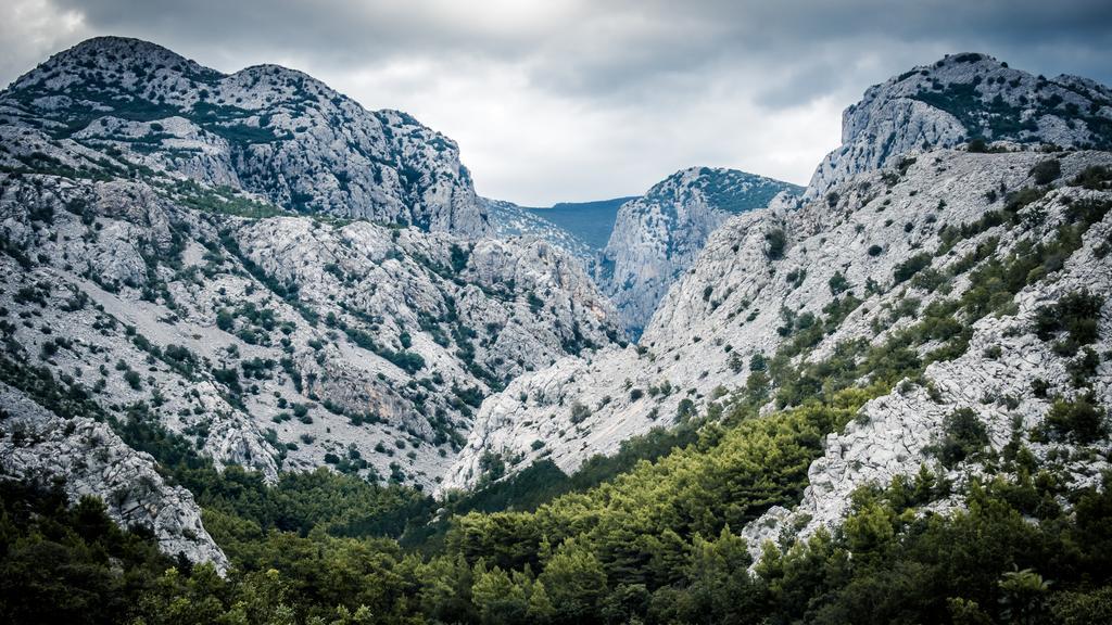 Apartments And Rooms Mare-Monti Starigrad Paklenica Luaran gambar