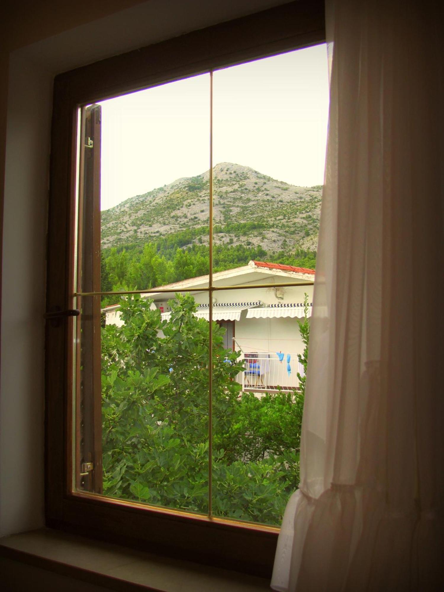 Apartments And Rooms Mare-Monti Starigrad Paklenica Bilik gambar